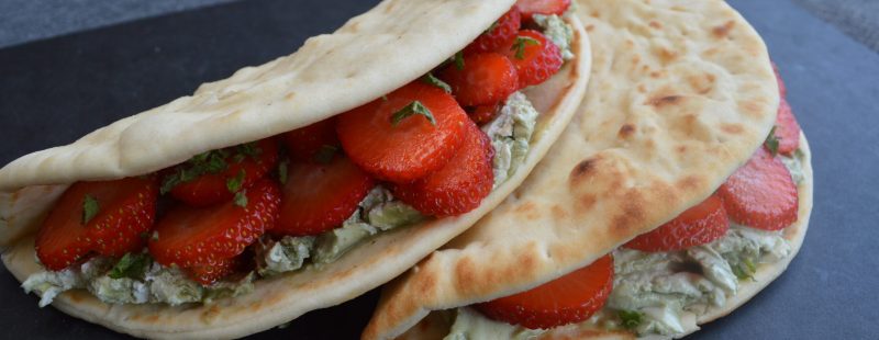 galettes au mascarpone, thé marcha et fraises